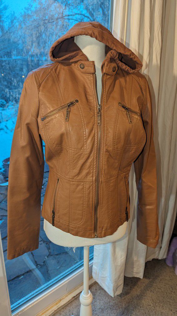 Joujou faux leather jacket size L WITH detachable hood.

I believe this is a Juniors size L jacket.

