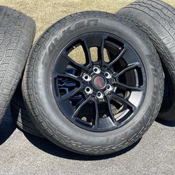 Toyota 20” TRD Tundra black oem wheels Falken tires rims 6x139.7 Toyota Sequioa