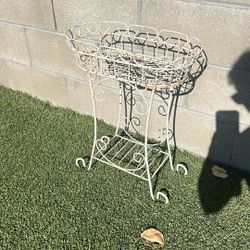Metal Plant Stand