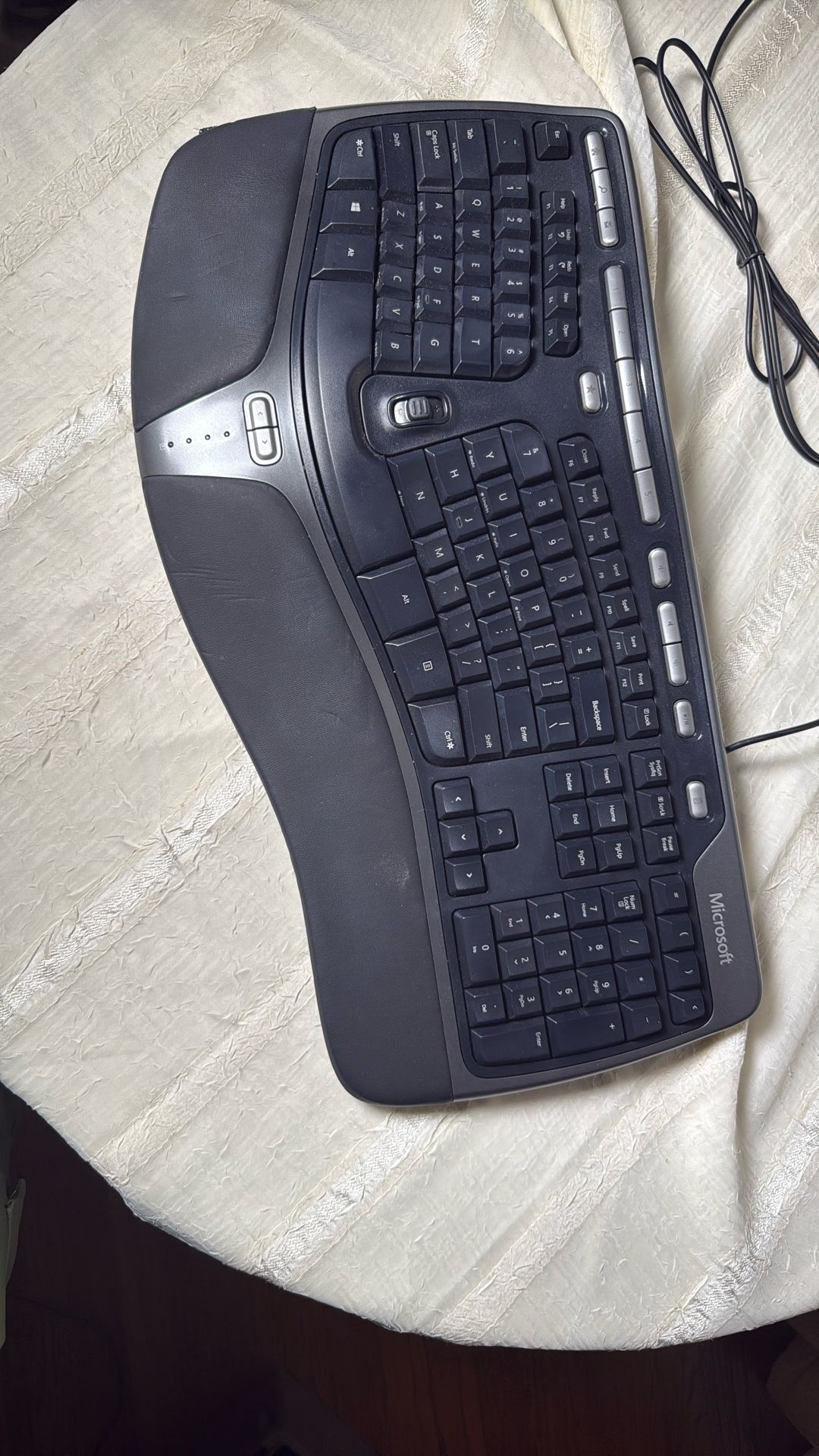 Microsoft Ergonomic Keyboard 4000 V1
