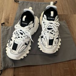Track Shoes