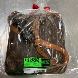 Louis Vuitton Purse 
