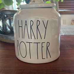 Rae Dunn Harry Potter Cookie Jar 