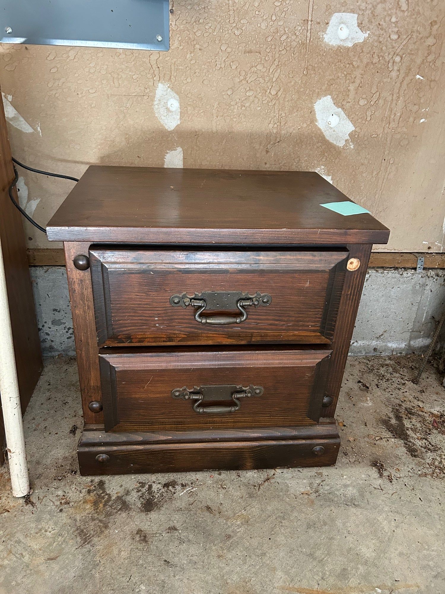 2 Drawer Nightstand