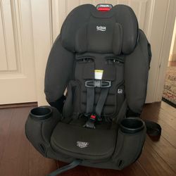 Great Condition Convertible Car Seat 