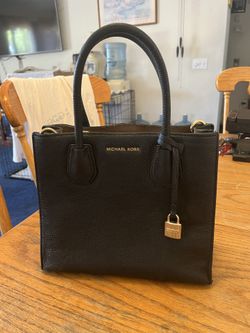 Michael Kors Black Leather Bucket Square Satchel Purse Has More Wear On Inside Than Outside Leather