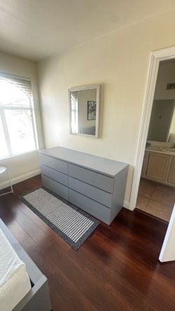 Queen size Bedroom set for sale