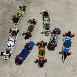 loose Star Wars tech deck bundle