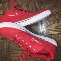 Red Nike Casual 