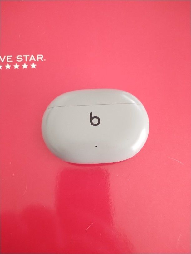 Beats Studio buds