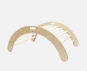 Wooden climbing arch