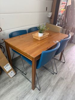 Dinning table
