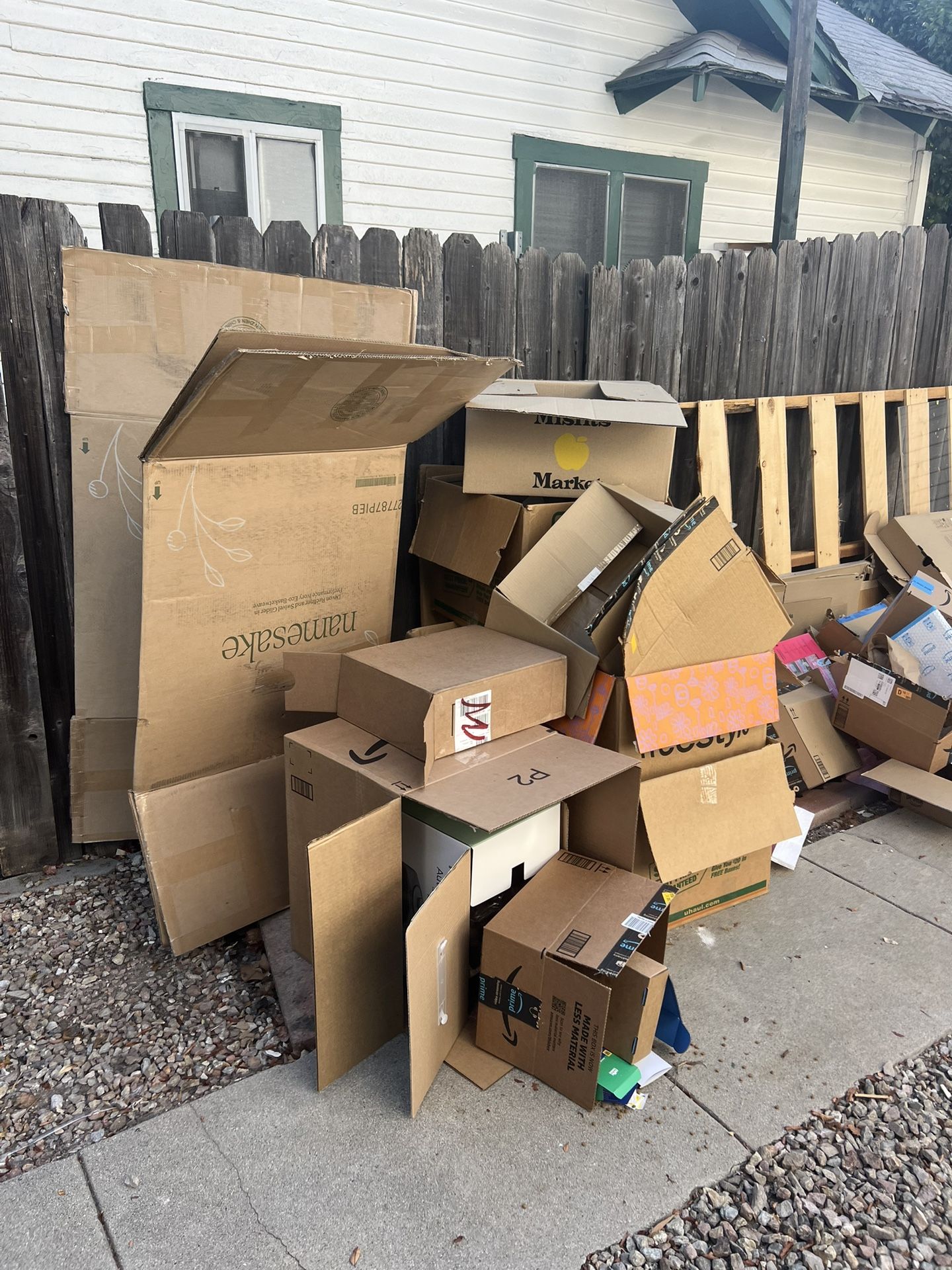 Boxes (Assorted Sizes) FREE