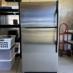 Maytag Fridge And Freezer
