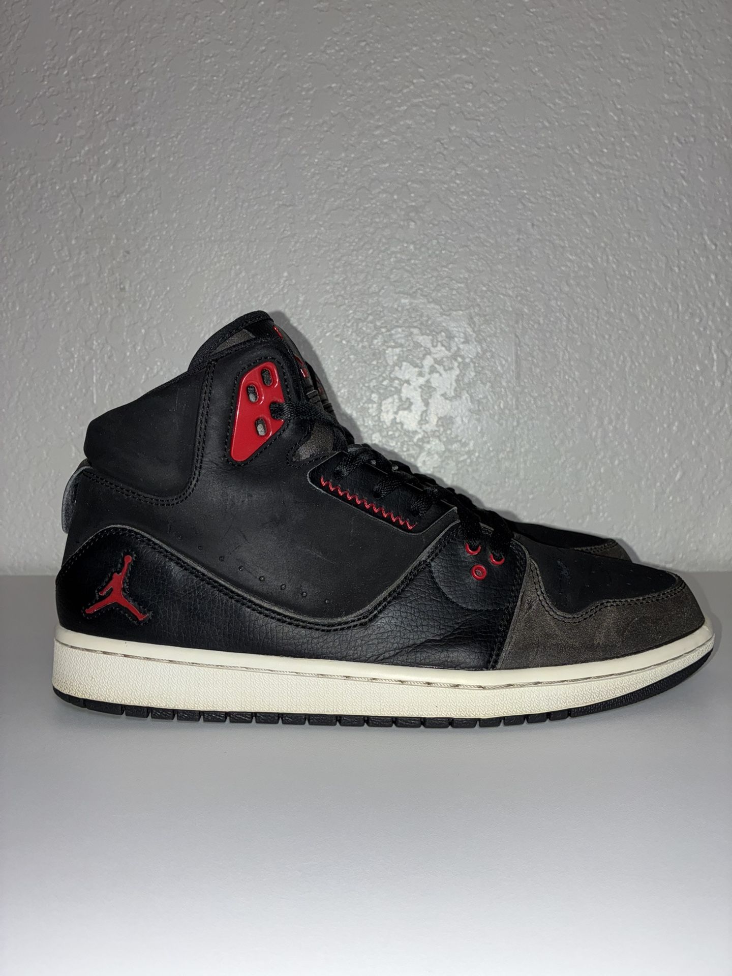Nike Air Jordan 1 Flight 2 Premium Men's Size 10.5 Black Red Sneakers 640603-001