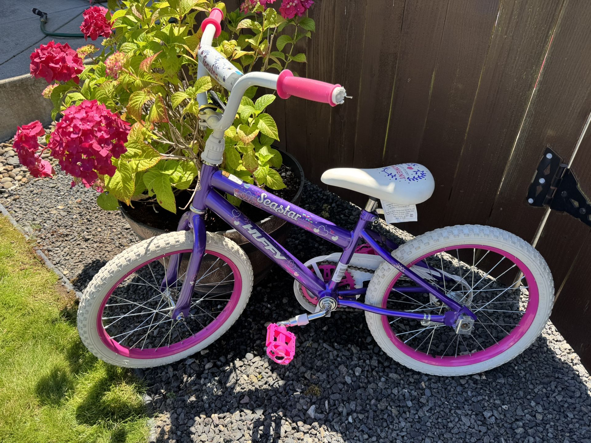 Girls Huffy Bike With 18inch Wheels