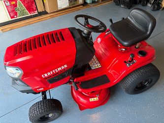Craftsman T100 ridding mower used 8 hours Like New
