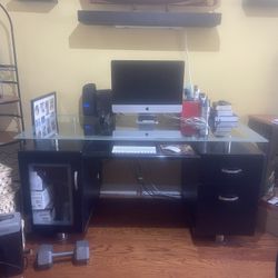 Desk Excellent Condition 