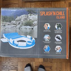 Intex 6 person Splash and Chill Island