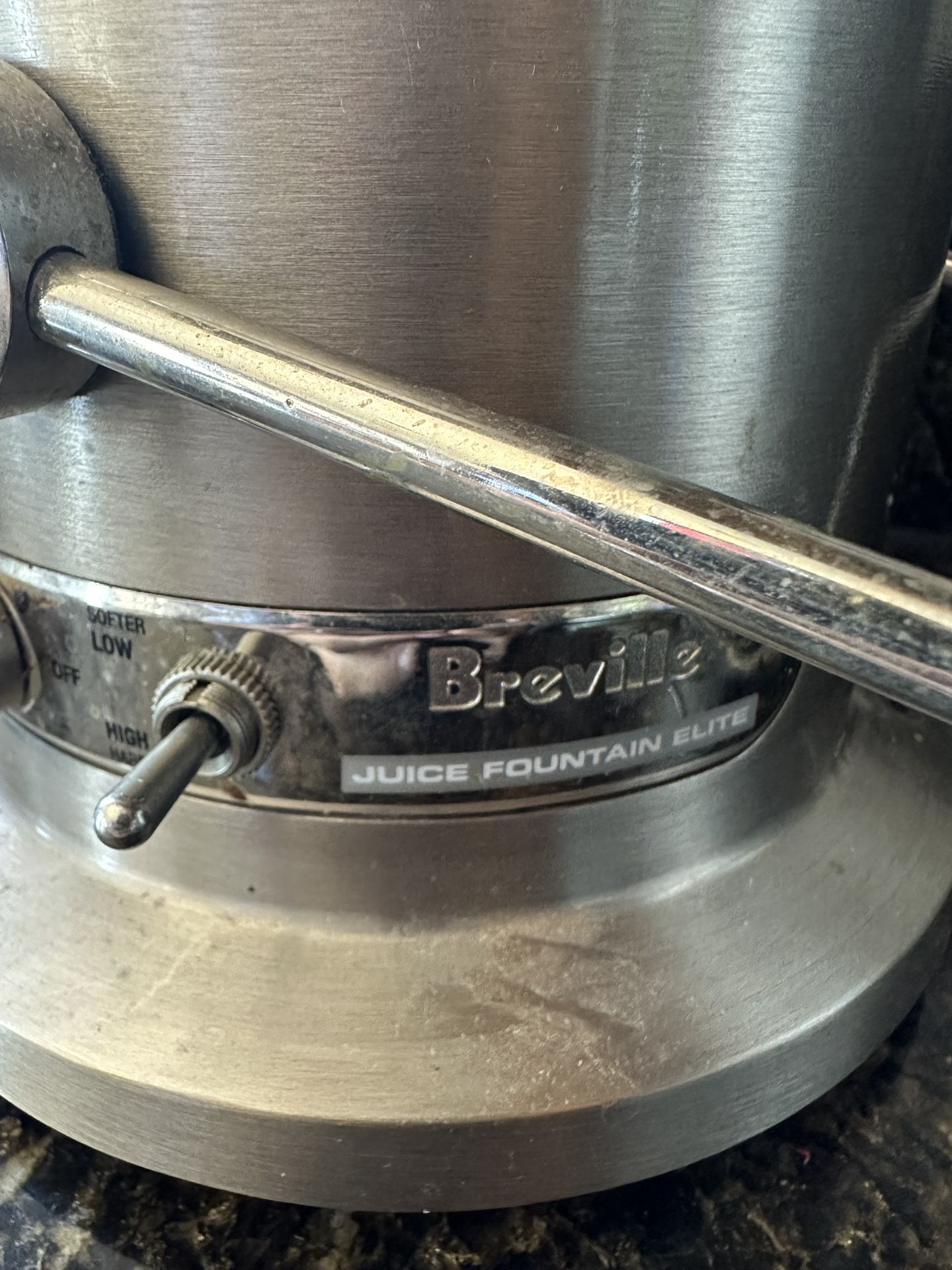 Breville Juice Fountain Elite Juicer, Brushed Stainless Steel, 800JEXL