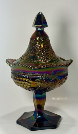 NORTHWOOD AMETHYST CARNIVAL GLASS SWEETMEAT COVERED CONTAINER GRAPE & CABLE PAT.