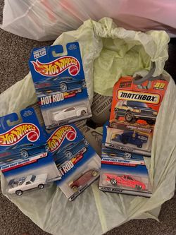 VINTAGE Toy cars Big bag, Hot Wheels 1990s Matchbox Diecast