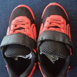 Toddler Unisex Light up Shoes Size 10