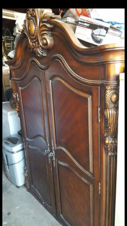 Wood armorie