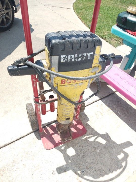 Bosch Brute Jackhammer Jack Hammer Good Working.With 2 Bits N Shovel.