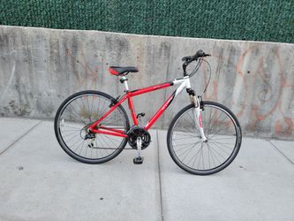 Gary Fisher Zebrano 24 speed hybrid bike