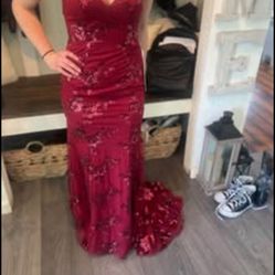 Red prom dress