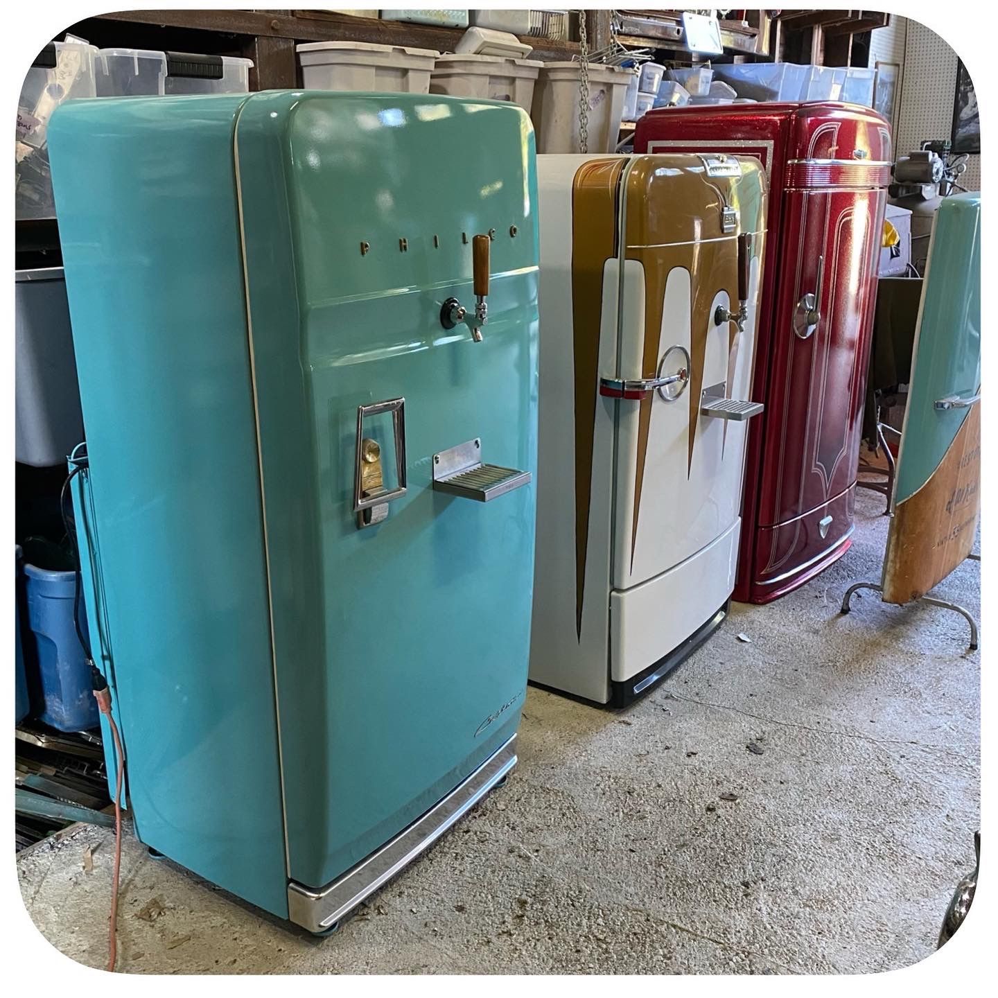 Vintage 1950s refrigerator custom kegerator for Sale in Cypress, CA OfferUp