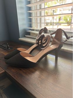 Black Pointed Toe Ankle Strap Stiletto Pump Heels Synthetic Women's Size 8