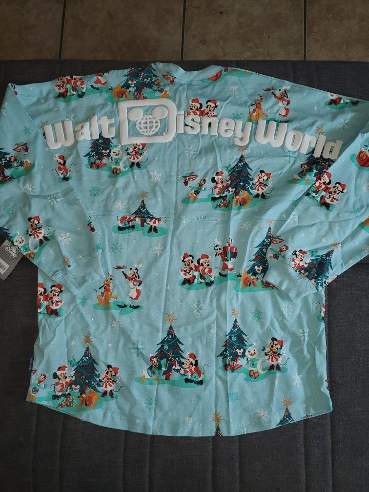 BRAND NEW WALT DISNEY WORLD JERSEY STILL HAS THE TAGS ON...