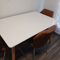 Kitchen Table and 4 Chairs