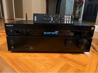 Sony STR-DN1080 Bluetooth AV Receiver W/Remote (Excellent Condition)