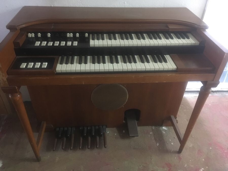 M3 Hammond organ