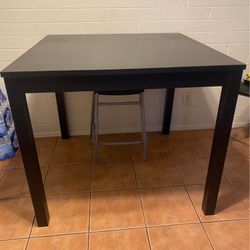 Black Dinning Table