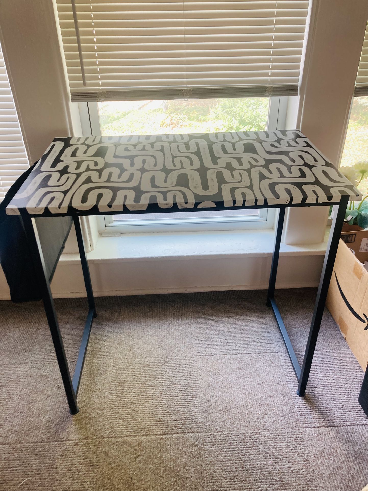 Modern Small Desk