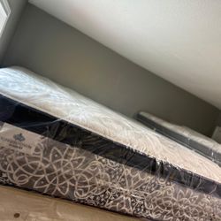Set King Sizes Mattress And Box Spring 