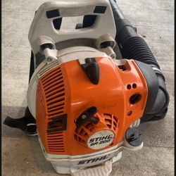 Stihl BR 200 Gas Powered Professional-Caliber Backpack Blower