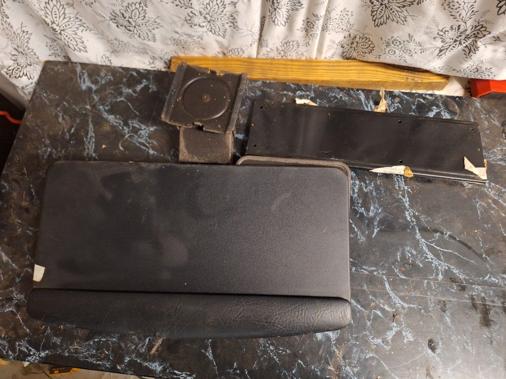 Hideaway Sliding Keyboard And Mouse Mount