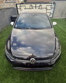 2019 Volkswagen Golf R