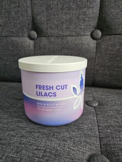 Fresh cut lilacs Bath And Body Works