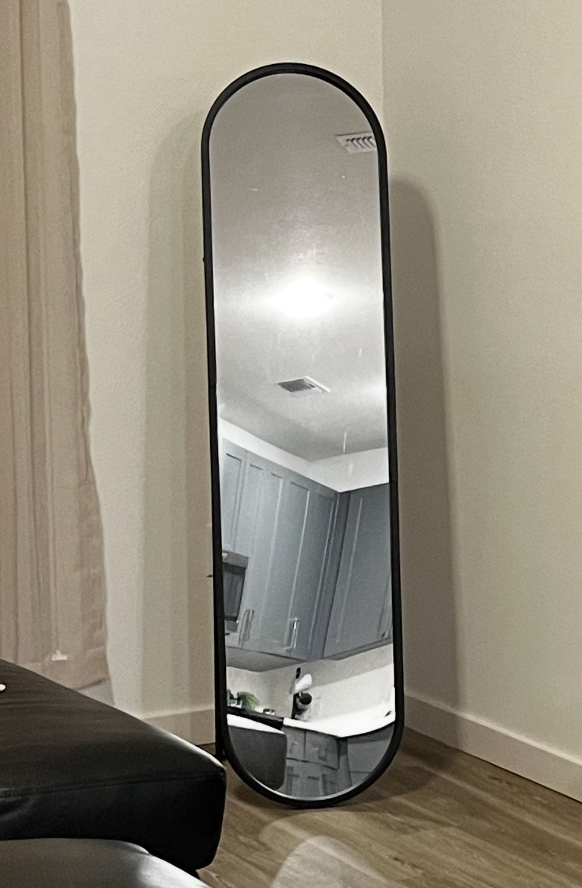 Stand Up Mirror