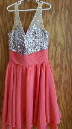Homecoming or prom dress no tags in dress but it fits like medium to large size like new