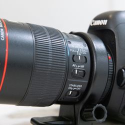 Canon 5D Mark IV + 100mm f/2.8 Macro — Excellent Condition