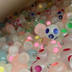 200 Piece Glow In The Dark Mushroom Bracelet Bead Charms