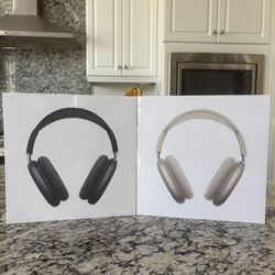 AirPods Max & AirPods Pro’s And AirPods 4