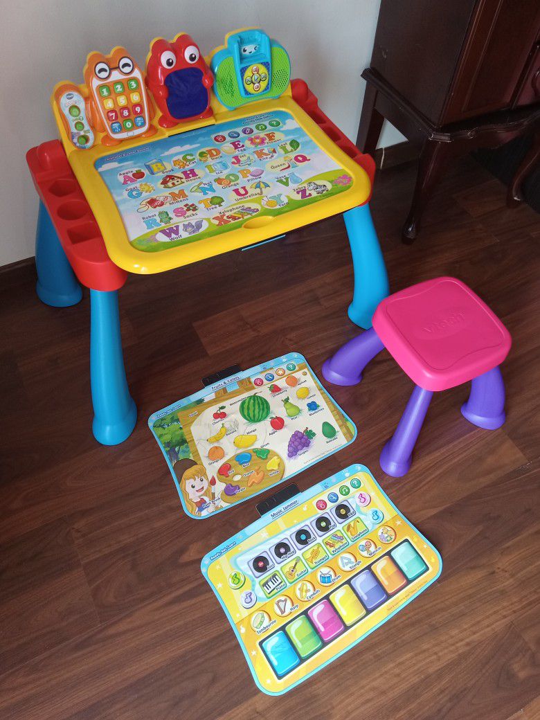 Touch & Learn Activity Desk " Deluxe 